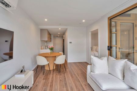 Pretty as a picture - Photo 3