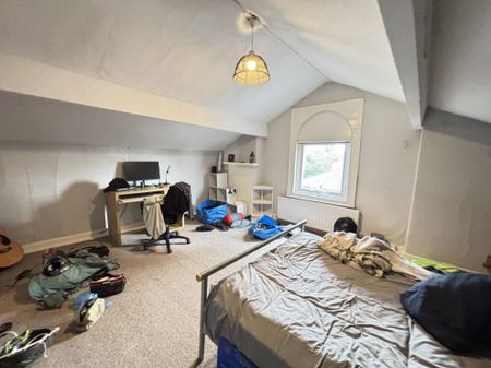 89 Victoria Road, Leeds, LS6 1DL - Photo 3