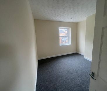 2 bed Terraced - To Let - Photo 1