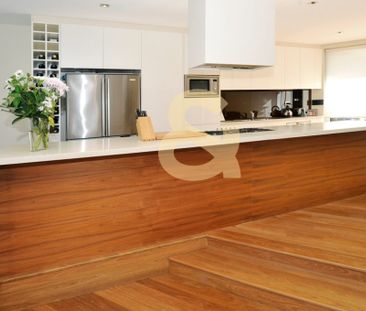 FOUR BEDROOM HOME IN A PERFECT LOCATION! - Photo 6