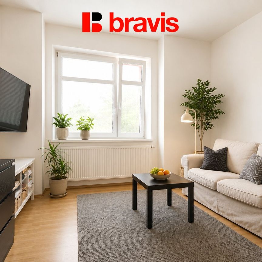 Pronájem bytu 1+1 39 m², Charbulova 820, Brno - Photo 1
