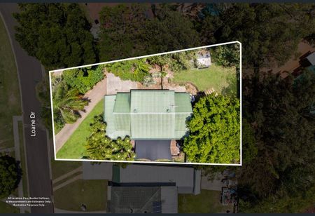 Charming Character-Built Family Home in a Prime Location Offering Privacy & Serenity - Photo 4