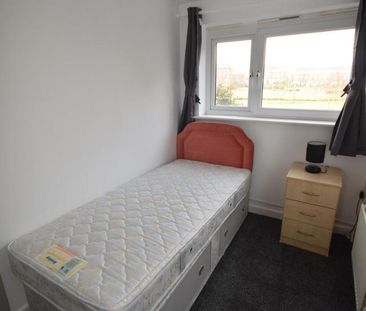 5 bedroom terraced house to rent - Photo 3