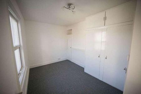 Dover Road, Folkestone, CT20 - Photo 3