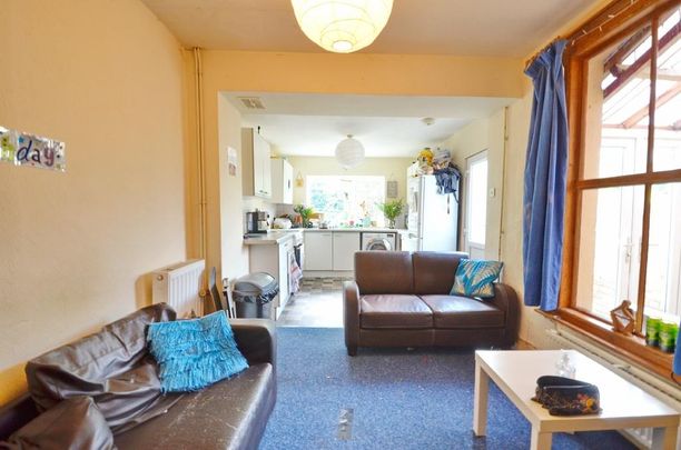 5 bedroom house to rent - Photo 1