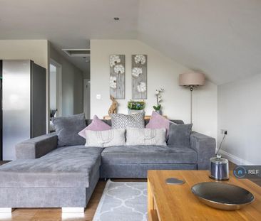 2 bedroom maisonette to rent - Photo 3