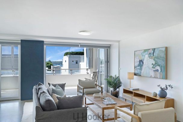 Light-Filled Apartment with Water Views & Premium Finishes - Photo 1