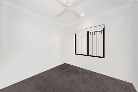 Spacious Family Home in Sought-After Greenbank - Photo 3