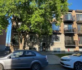 3 rooms apartment of 55m² in Montreal - Photo 1