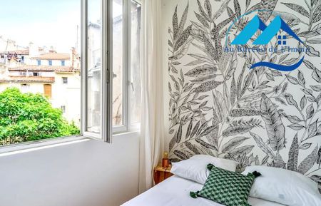 Location Appartement 3 pièces 72m² MARSEILLE 1er - Photo 3