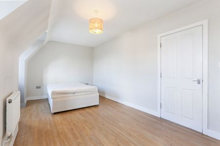 4 Bed Flat, Sandon House, SW2 - Photo 4