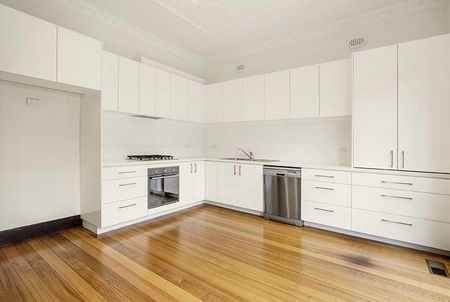 1/1 Marlborough Avenue, Camberwell - Photo 3