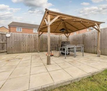 , Kingswinford, DY6 - Photo 2