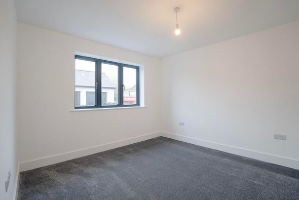 4 bedroom detached house to rent - Photo 1