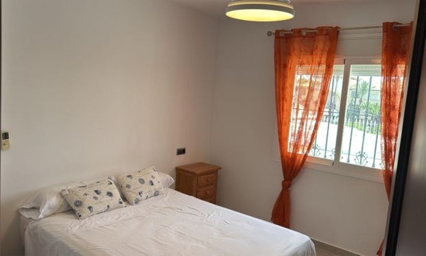 Casa o chalet de alquiler en Calle del Reposo, 9, Buenas Noches - Photo 1