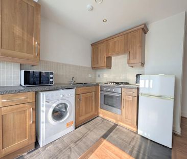 2 bedroom flat to rent - Photo 5