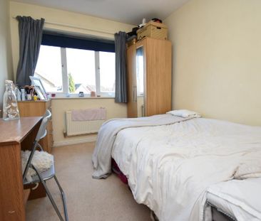 4 bedroom detached house to rent - Photo 3