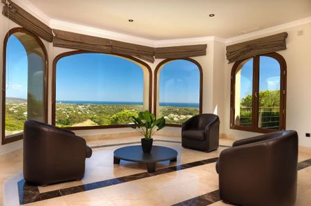 Luxury Villa for rent in Sotogrande, Spain - Photo 4