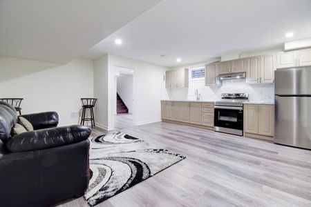 For Lease - 1369 Farmstead Drive, Milton, Ontario - Photo 5