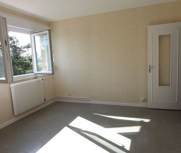 Location Appartement 2 pièces 45m² LE CREUSOT 71200 - Photo 1