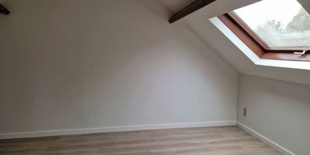 Appartement te huur in Péruwelz voor € 435 met 1 slaapkamer - Photo 2