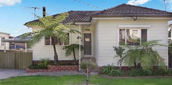 Charming 2-Bedroom Flat in Toongabbie!! - Photo 3