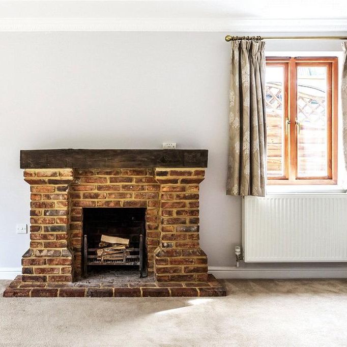 5 bedroom detached house to rent - Photo 1