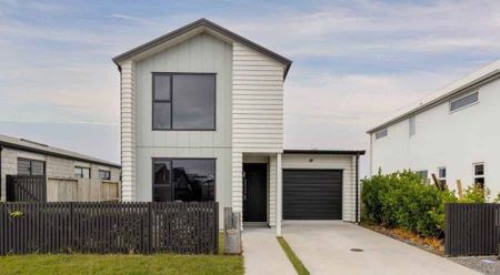 Almost New - Photo 3