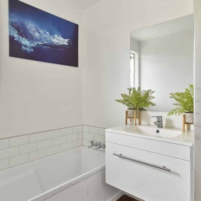 5 bedroom home in Mangere - Photo 1