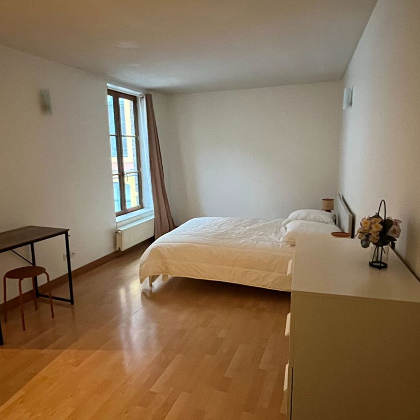 À LOUER – T2 MEUBLÉ de 49 m², Rue d’Angleterre, Vieux-Lille réf 00126-001-GLI - Photo 1