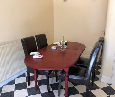 4 Bed Flat, Hyndland Road, G12 - Photo 1