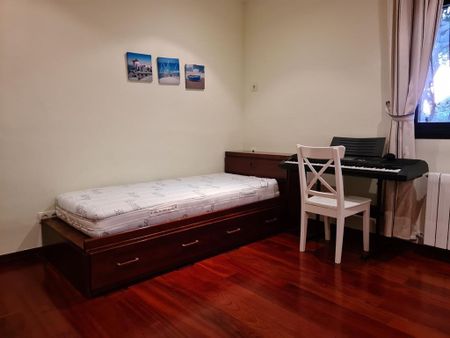 5 bedroom luxury Villa for rent in Castelldefels, Catalonia - Photo 3