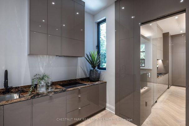 8 Balding Court, ON, Toronto - Photo 1