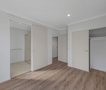 Clyde North - Photo 5