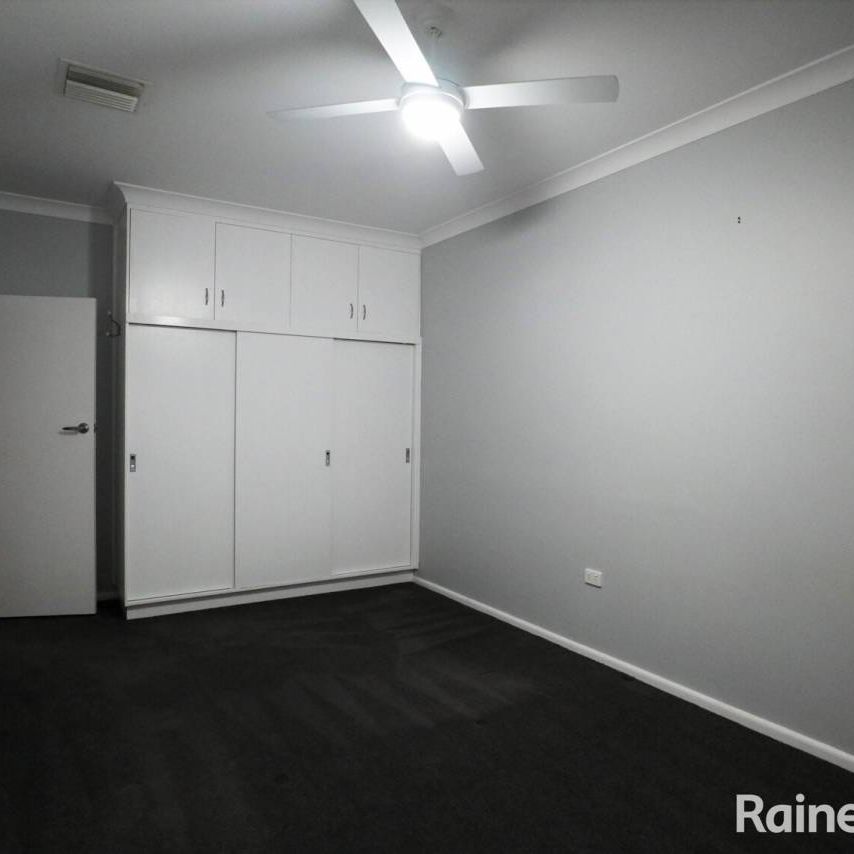 Neat & Tidy Family Home - Photo 1