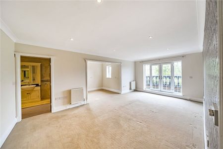 A six bedroom three storey detached property with double garage situated within the Village of Crofton. - Photo 2