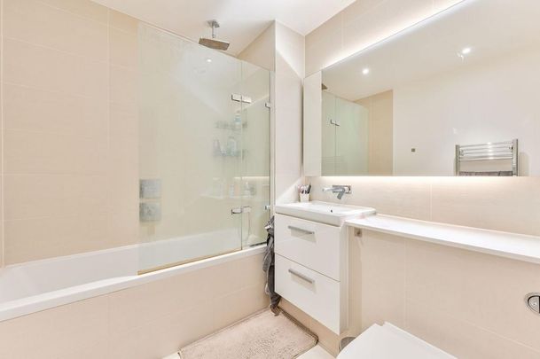 3 bedroom flat to rent - Photo 1