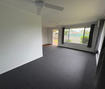 A well presented family home for rent at Boronia Heights - Photo 2