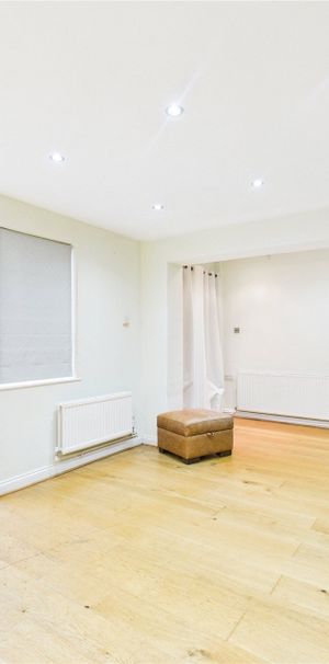 Smiths Lane, Windsor Smiths Lane, Windsor - Photo 1