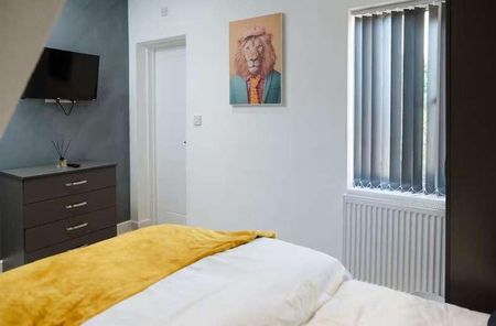 Ensuite Rooms To Move In Instantly, CV2 - Photo 5