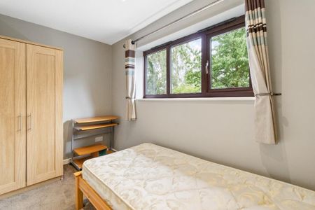 5 bedroom semi-detached house to rent - Photo 5