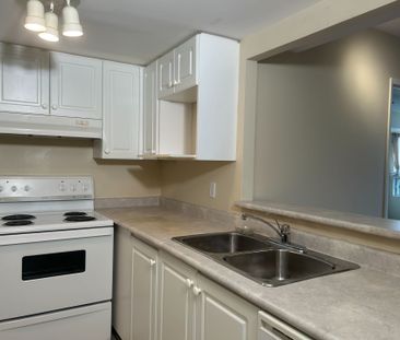 For Lease - 160 Wellington Street Unit# 310, Aurora, Ontario - Photo 3