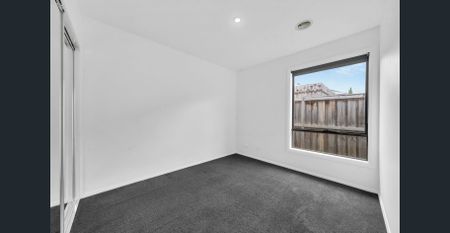 Perfectly Positioned 4-Bedroom Family Home in Highgrove Estate!! - Photo 3