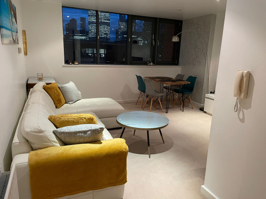 East India Dock Road, London, E14 - Photo 1