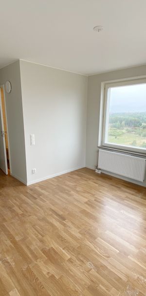 Almbygatan, Spånga - Photo 1