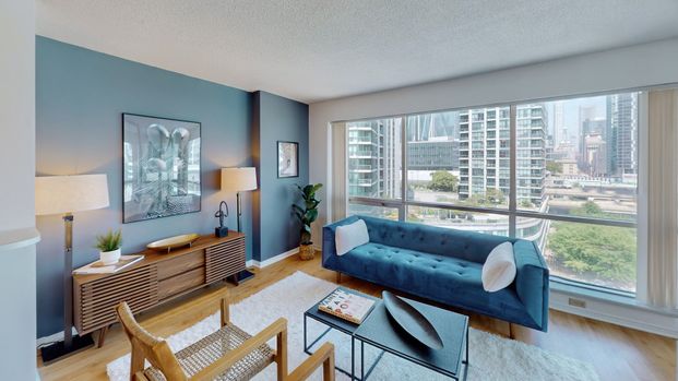 For Lease - 10 Yonge Street Unit# 907, Toronto, Ontario - Photo 1