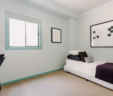 4 or 5 Bedroom Apartment - Photo 2