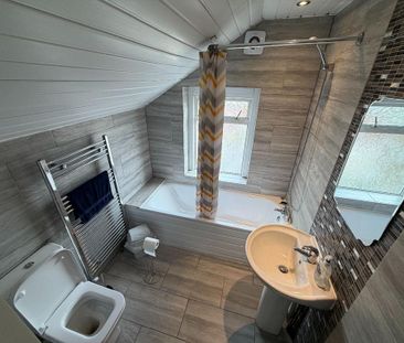 2 bedroom terraced house to rent - Photo 3