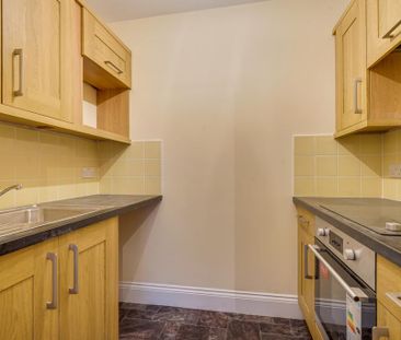 1 bedroom ground floor flat to rent - Photo 5