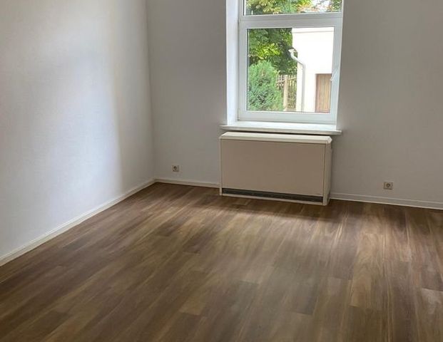 2 Raum Wohnung Wilkau-HaÃlau nach Renovierung zu vermieten - Photo 1